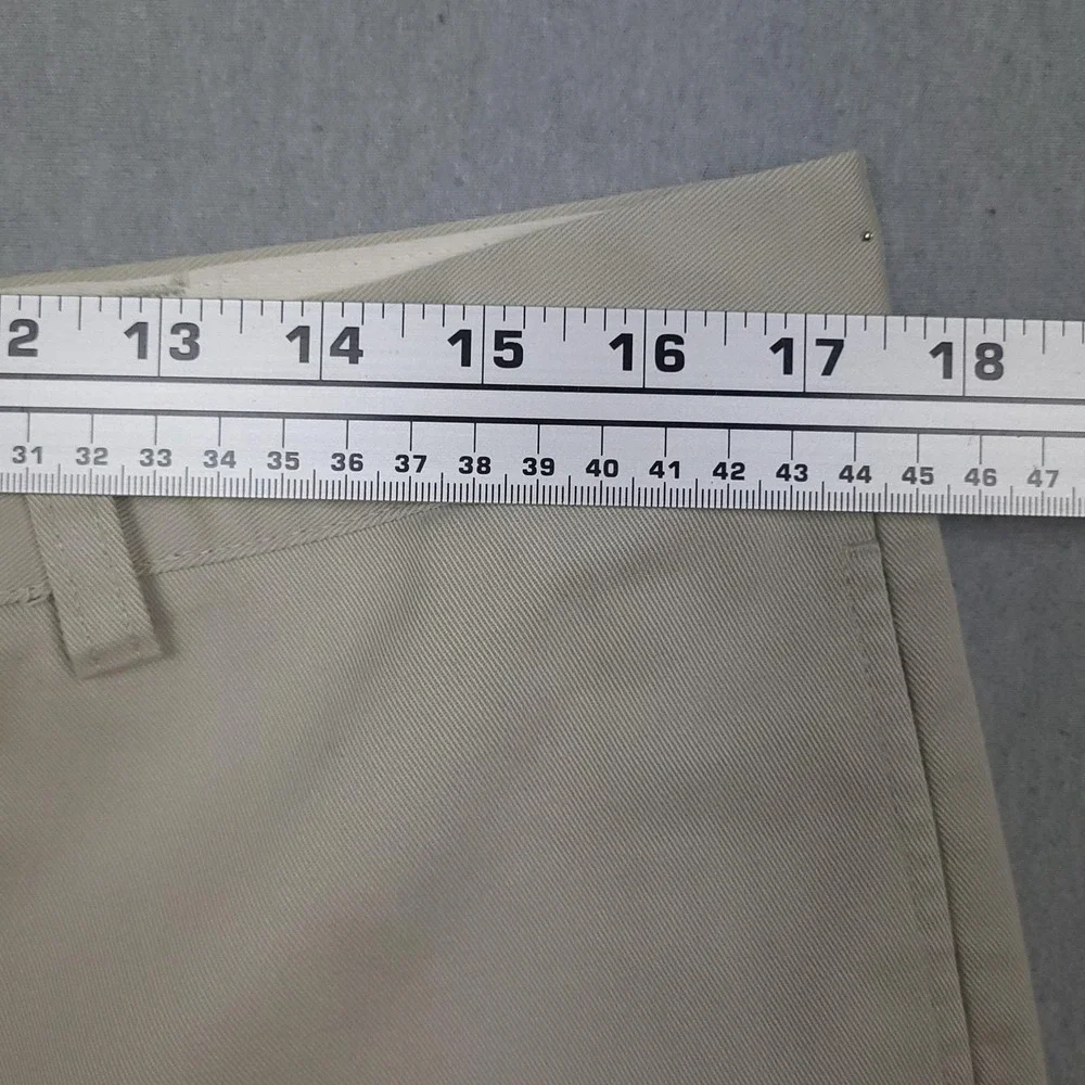 L.L.Bean Mens Wrinkle-Free Double L Chino Shorts Sz 35 Khaki Preppy Golf 215650